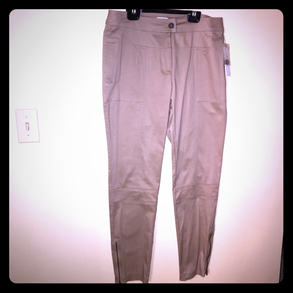 Laundry by Shelli Segal NEW size 8.
